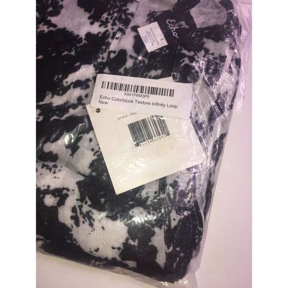 Echo Texture Infinity Loop Scarf, Retail $38.00 - Picture 4 of 6